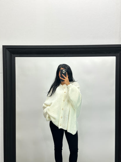 OVERSIZED CC CARDIGAN WITH BUTTONS